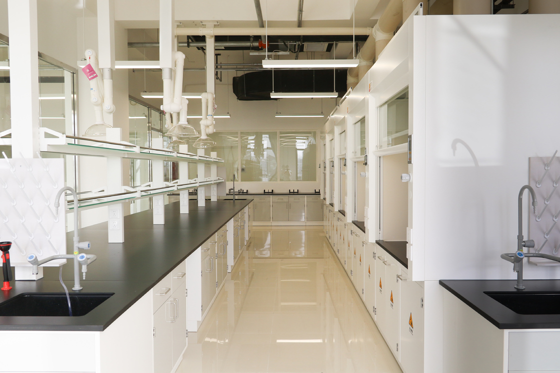 Experimental bench ventilation cabinet